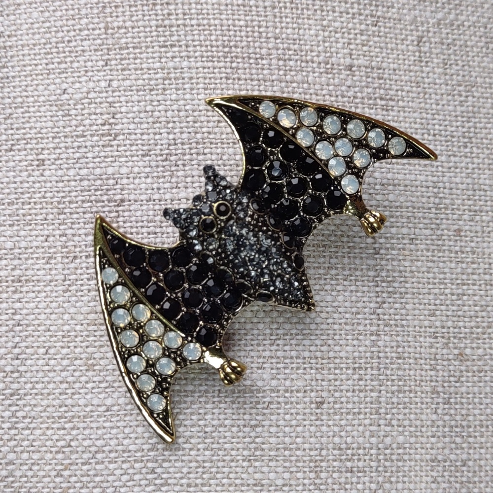 Crystal Studded Bat Brooch/ Pendant